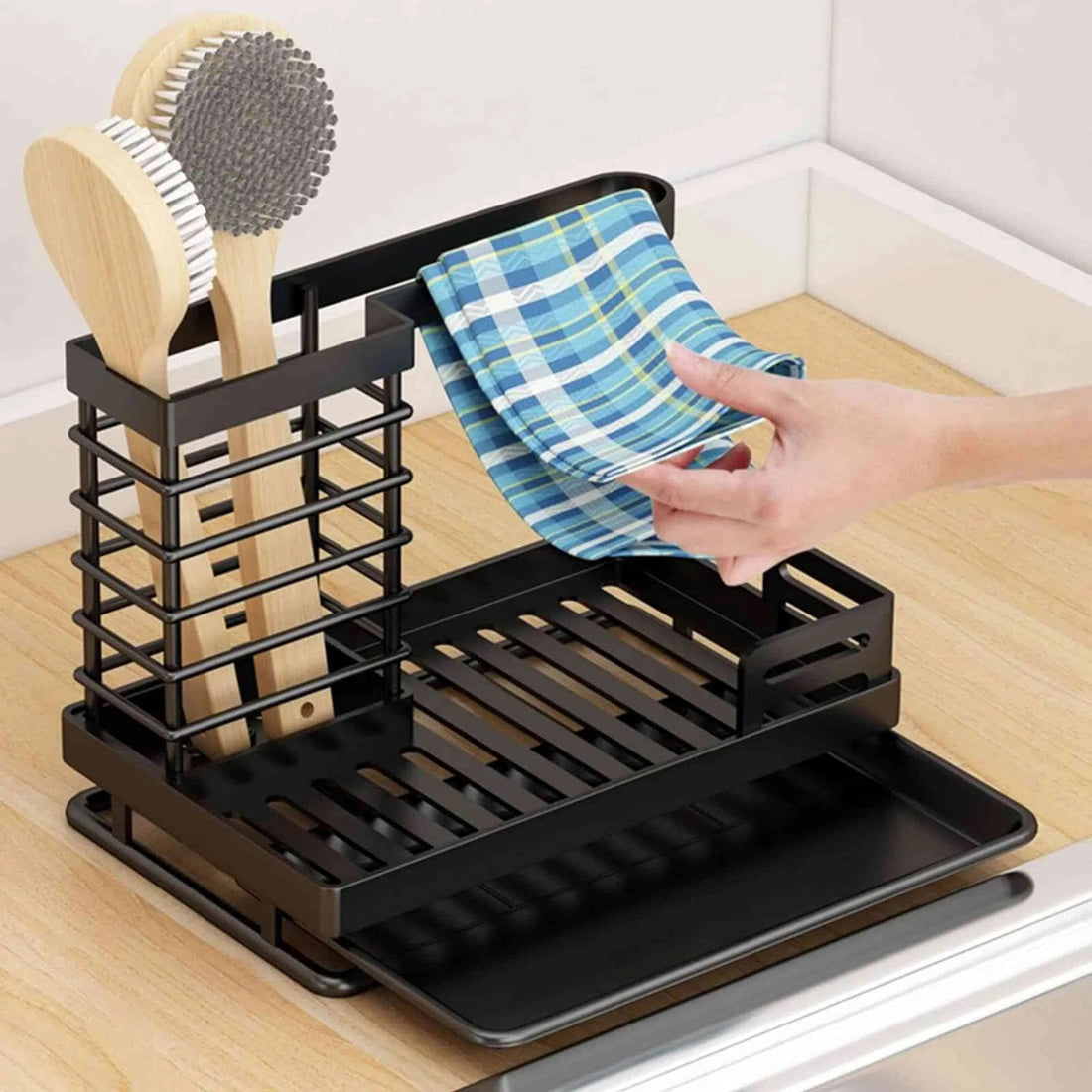 Cisily Black Sponge Holder for Kitchen Sink, Sink Caddy Organizer with High Brush Holder, Kitchen Countertop Organizers and Storage Essentials, Rustproof 304 Stainless Steel, Soap Dispenser Organize